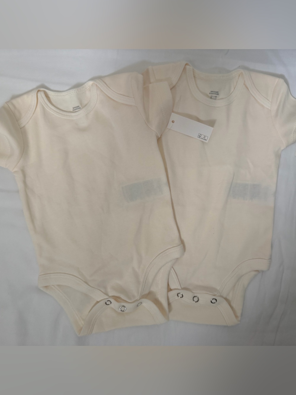 Amazon Essentials Baby Bodysuits 3-6M Cream 2 Pack